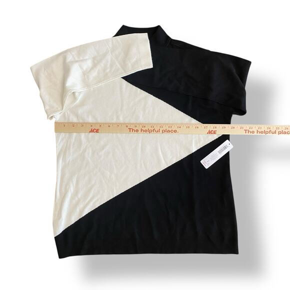 Chico’s NWT Colorblock Pullover Turtleneck in Black Ecru Women’s Size 2 - Picture 5 of 9